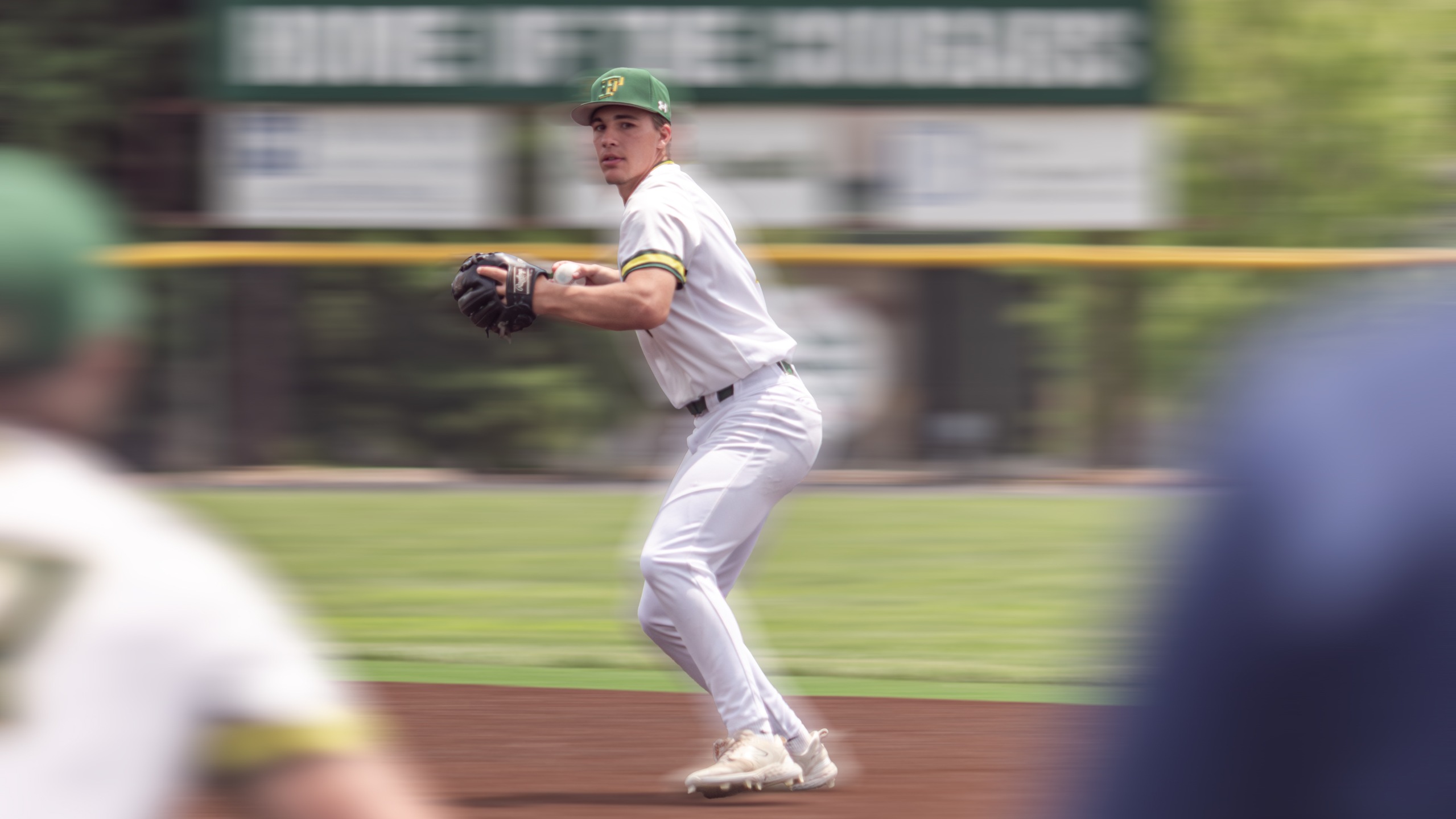 No. 14 Cougars Fall on the Road&nbsp;to Trojans