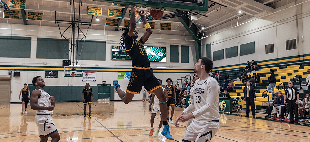 Cougars Battle Hard in Season Opener, Fall to Hurricanes 89-83&nbsp;