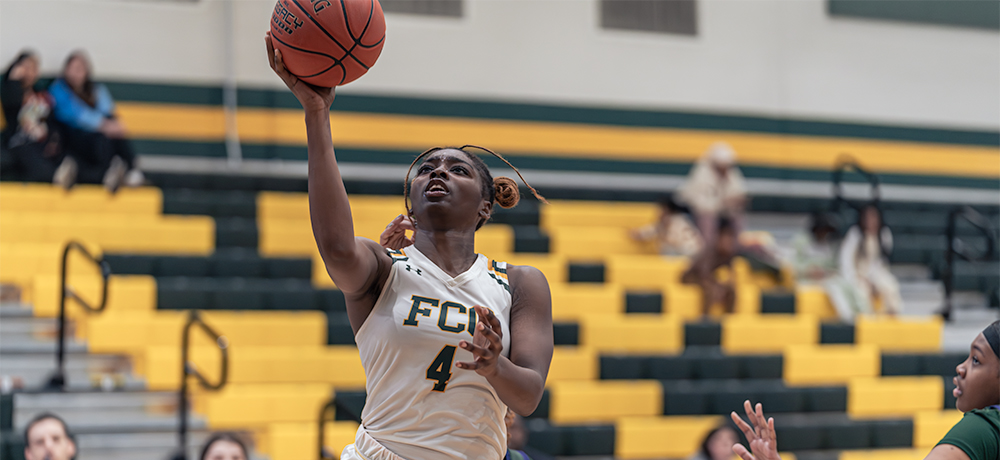 Cougars Dominate Gators in 31-Point Victory