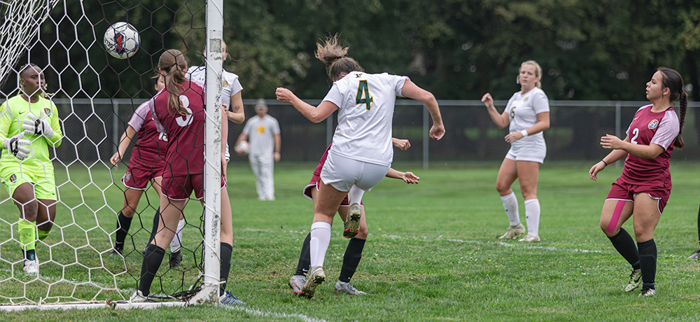 Cougars Women&rsquo;s Soccer Dominates Howard Dragons 5-0&nbsp;