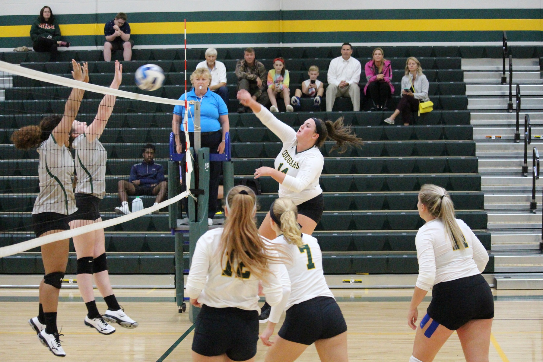 FCC volleyball loses in straight sets to Nighthawks