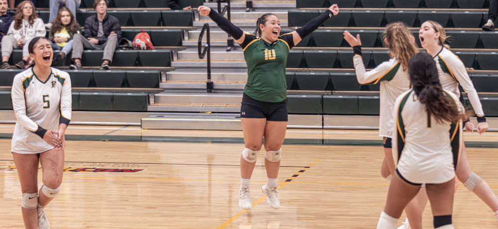 Cougars Split In Tri-Match Action At Harrisburg&nbsp;